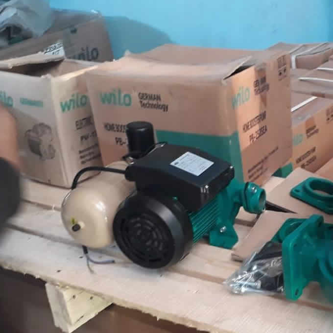 Máy bơm tăng áp 250w Wilo PB 250SEA