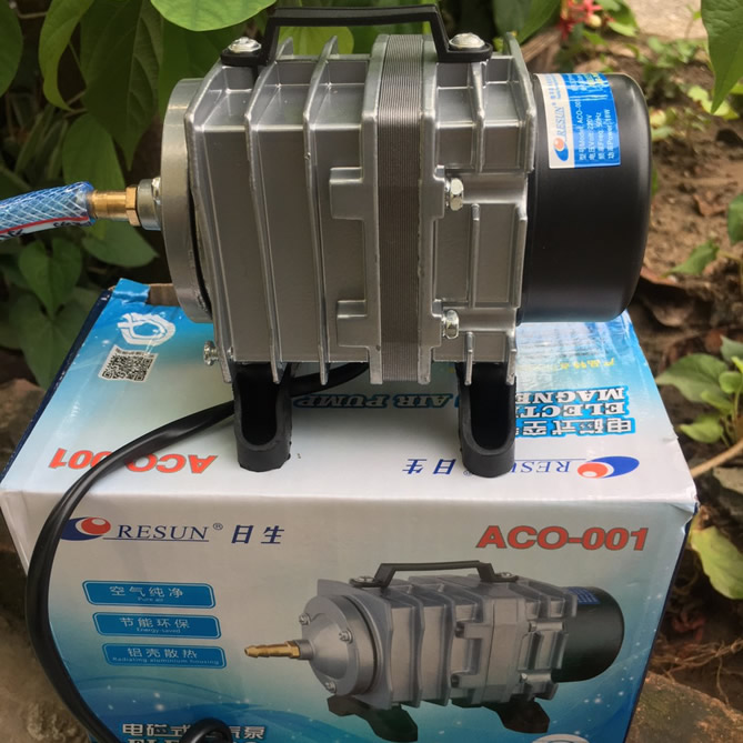 Máy_bơm_oxy_Resun_ACO-001_Alo_Là_Có Máy sủi oxy Resun ACO-001 18w